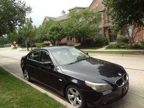 Black 2006 BMW 525 i