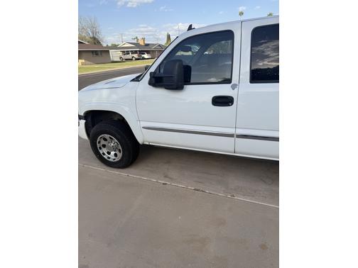 2006 GMC Sierra 2500 SLT H/D Crew Cab