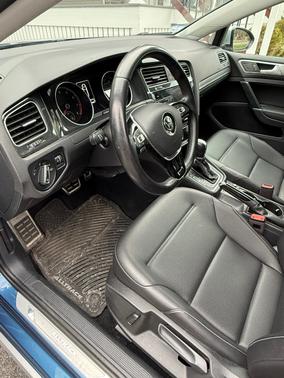 Blue 2019 Volkswagen Golf Alltrack TSI SE