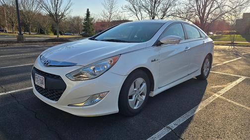 2012 Hyundai SONATA Hybrid Base