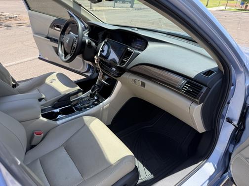 2017 Honda Accord Hybrid Touring