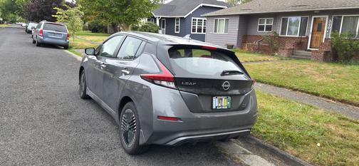 2025 Nissan Leaf SV PLUS
