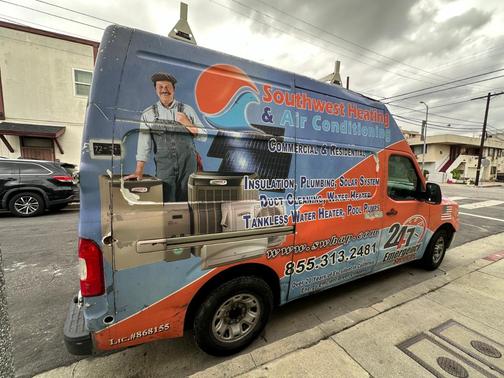 2013 Nissan NV Cargo NV2500 HD SV V8