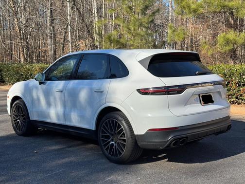 2019 Porsche Cayenne Cayenne