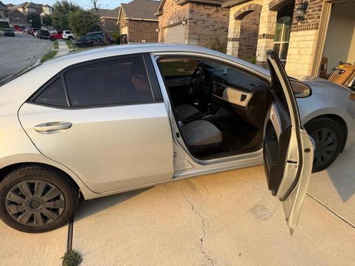 Silver 2016 Toyota Corolla LE