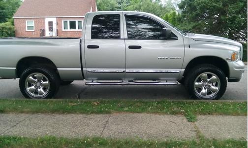 2004 Dodge Ram 1500 SLT Quad Cab