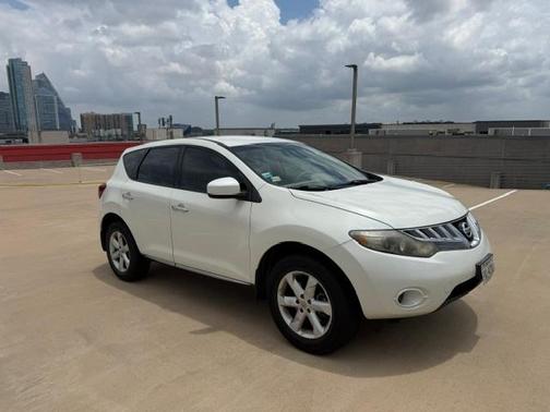 White 2009 Nissan Murano S