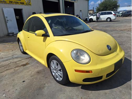 2009 Volkswagen New Beetle S