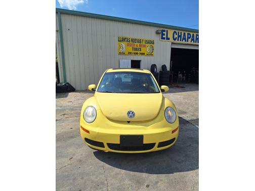 2009 Volkswagen New Beetle S