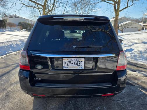 2011 Land Rover LR2 Base