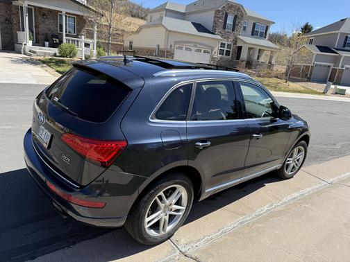 Blue 2016 Audi Q5 2.0T Premium