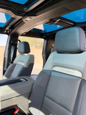 Black 2025 GMC HUMMER EV SUV 3X