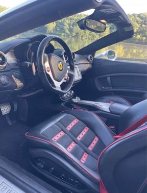 2011 Ferrari California Base