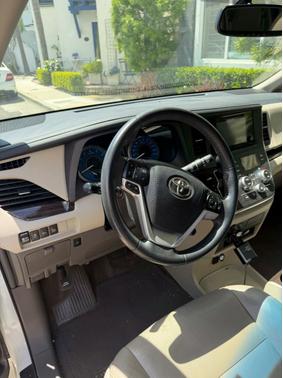 White 2017 Toyota Sienna XLE Premium