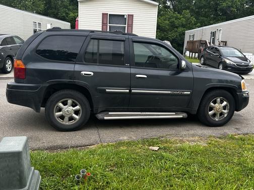 2003 GMC Envoy SLE