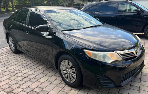 2014 Toyota Camry LE