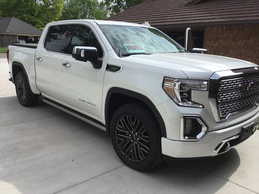 White 2022 GMC Sierra 1500 Limited Denali