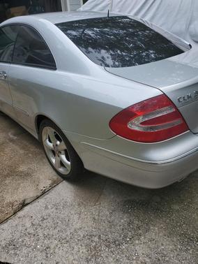 Silver 2004 Mercedes-Benz CLK-Class 320