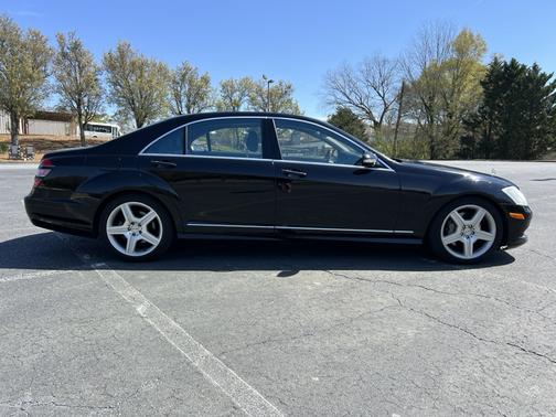 2009 Mercedes-Benz S-Class S 550 4MATIC
