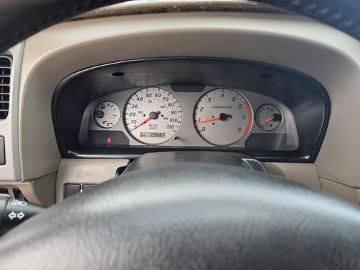 2001 Nissan Frontier SE Crew Cab