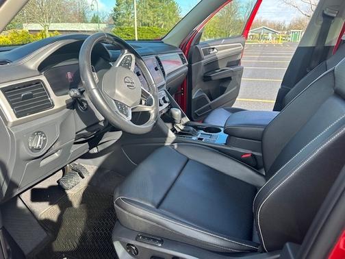 Red 2021 Volkswagen Atlas 3.6L SEL