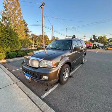 2005 Lincoln Navigator Luxury