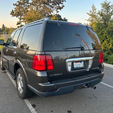 2005 Lincoln Navigator Luxury