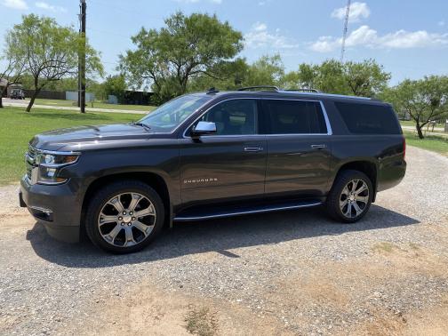 Photo 1 of 3 of 2017 Chevrolet Suburban Premier