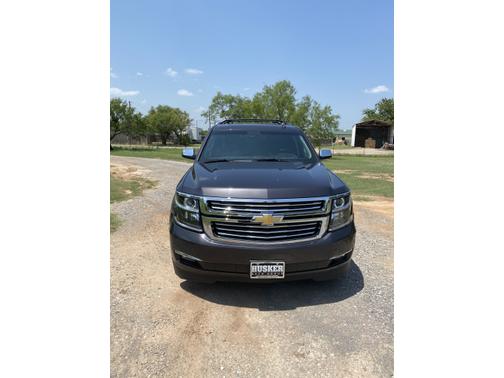 Photo 2 of 3 of 2017 Chevrolet Suburban Premier