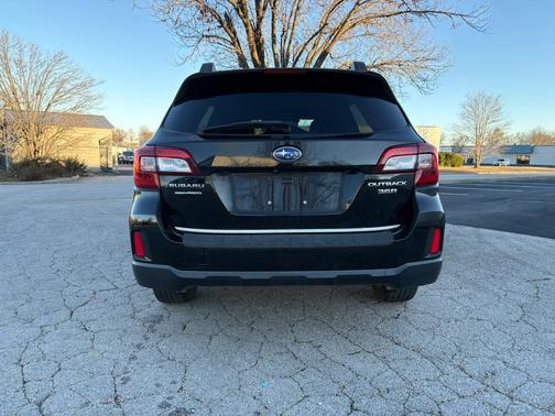 2016 Subaru Outback 3.6R Limited