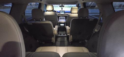White 2020 Lincoln Aviator Reserve RWD