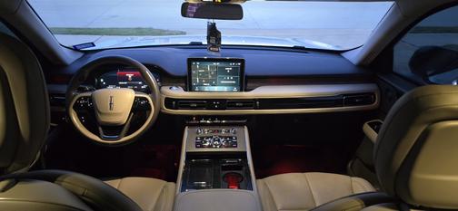 White 2020 Lincoln Aviator Reserve RWD