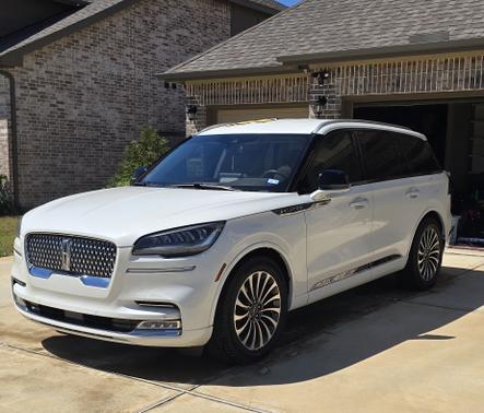White 2020 Lincoln Aviator Reserve RWD