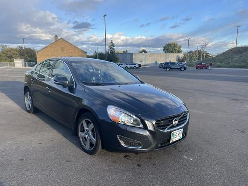 Blue 2012 Volvo S60 T6