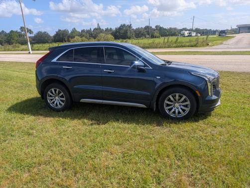2020 Cadillac XT4 Premium Luxury