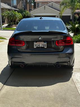 Gray 2018 BMW 340 i
