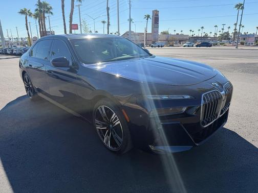 Blue 2023 BMW i7 xDrive60
