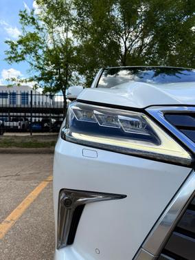 White 2017 Lexus LX 570 Base
