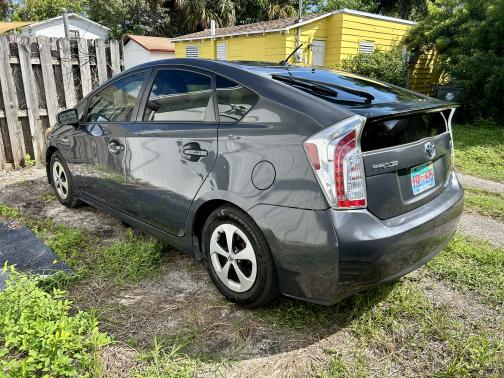 2015 Toyota Prius Three