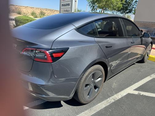 2023 Tesla Model 3 Base
