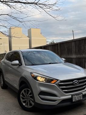 2018 Hyundai TUCSON SE