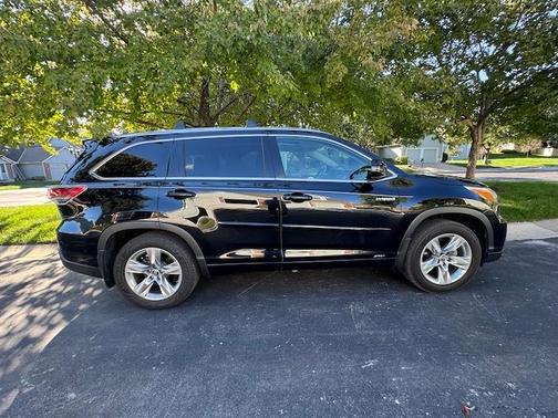 Black 2016 Toyota Highlander Hybrid Limited Platinum