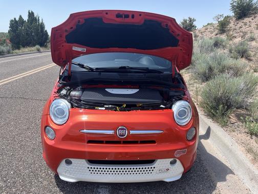2017 FIAT 500e Battery Electric