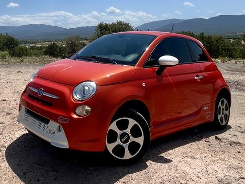 2017 FIAT 500e Battery Electric