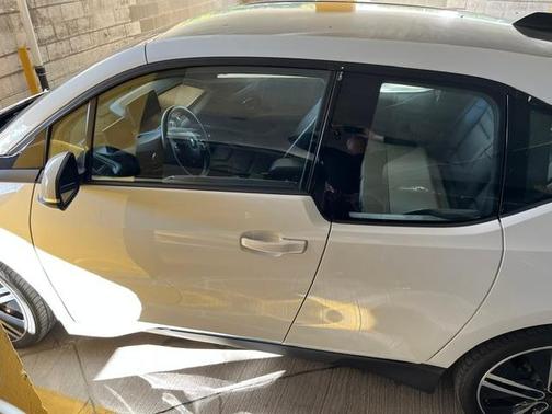White 2015 BMW i3 Base