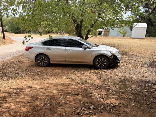 Silver 2016 Nissan Altima 2.5 S
