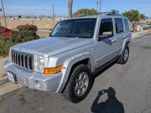 Silver 2006 Jeep Commander Limited