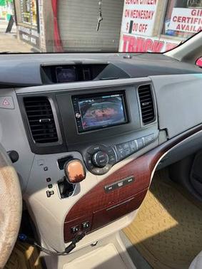 2012 Toyota Sienna XLE