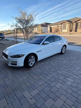 2017 Jaguar XE 25t