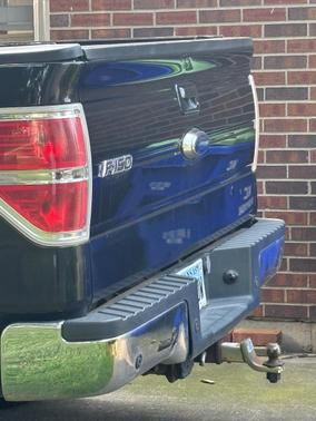 Black 2011 Ford F-150 Lariat